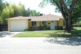 2400 Fernandez Dr, Sacramento, CA 95822