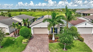 10207 SW Indian Lilac Trail, Port St. Lucie, FL 34987