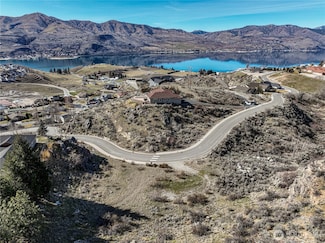 104 Crest Dr, Chelan, WA 98816
