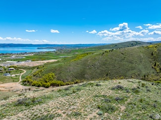 374 N Lakeview Traverse Rd Unit 11, Garden City, UT 84028