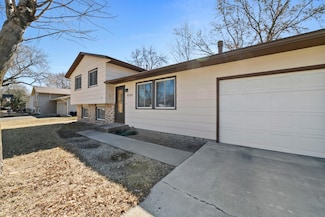 9705 98th Place N, Maple Grove, MN 55369