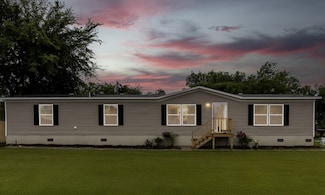 114 Saint Michaels Dr, Trinidad, TX 75163
