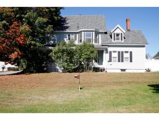 82 Park St, Northfield, NH 03276
