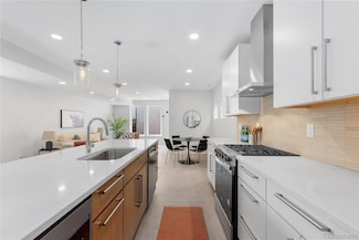 3725 N Franklin St, Denver, CO 80205