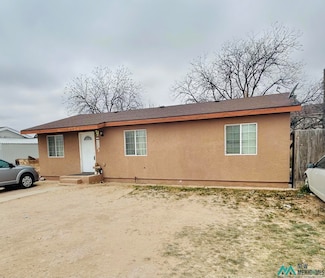 2413 N Houston St, Hobbs, NM 88240