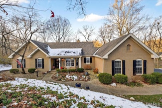 336 Wild Horse Canyon Dr, Wildwood, MO 63005