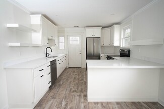 1165 Nantasket Ave, Hull, MA 02045