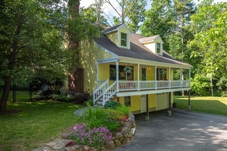 55 Milford St, Upton, MA 01568