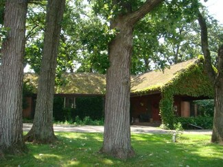 9 Porter School Rd, Barrington, IL 60010