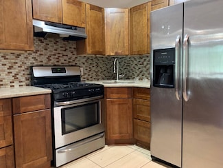 255-24 148th Ave, Rosedale, NY 11422