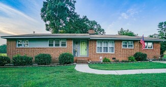 603 Shamrock Rd, High Point, NC 27265