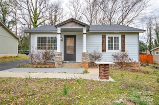 3901 Durham Ln, Charlotte, NC 28269