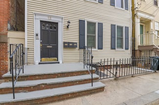 15 Wayne St, Jersey City, NJ 07302