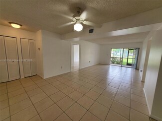 721 N Pine Island Rd Unit 121, Plantation, FL 33324