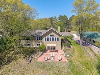 450 Lake Ave, Montello, WI 53949