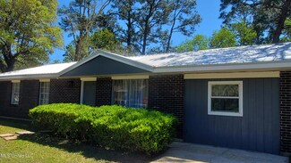 15621 Belmont Dr, Biloxi, MS 39532