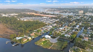 5514 Sea Spray Dr, Pensacola, FL 32507