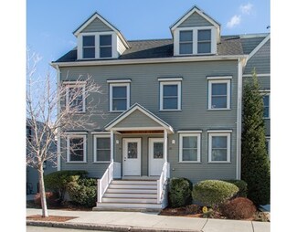 26 Marshall St Unit 2, Somerville, MA 02145