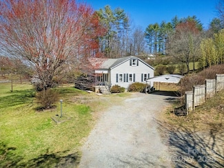 21 Byrd Ln, Brevard, NC 28712