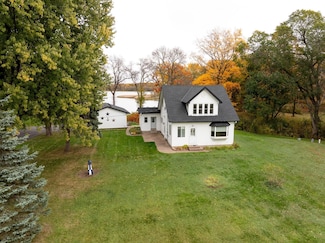 11551 278th St, Chisago City, MN 55013