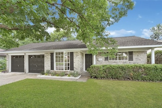 5514 Chantilly Ln, Houston, TX 77092