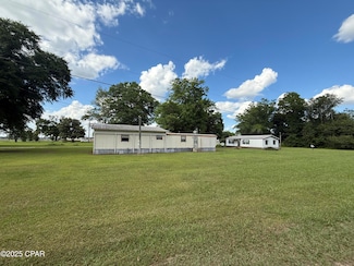 5163 Jacklin Ln, Marianna, FL 32446