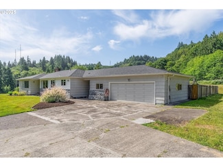 841 Hazel Dell Rd, Castle Rock, WA 98611