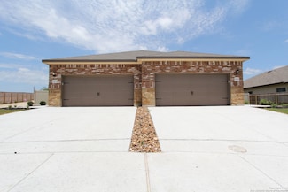 283 Joanne Loop Unit B, Buda, TX 78610