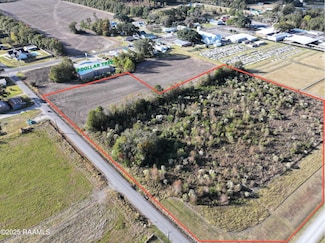 112 Credeur Rd, Cankton, LA 70584