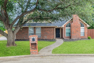 4 Chisos Ct, Roanoke, TX 76262