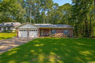 14000 Quail Run Dr, Little Rock, AR 72210