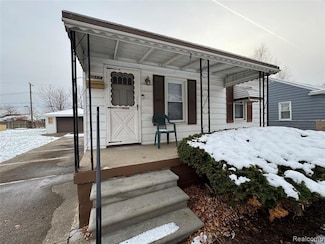 11384 Cadillac Ave, Warren, MI 48089