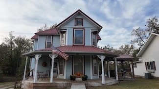 320 2nd St, Osceola, MO 64776