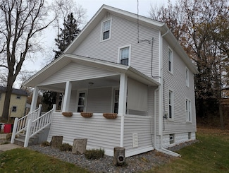 27 Wellington St, North East, PA 16428