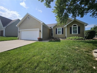 321 W Mockingbird St, Gardner, KS 66030