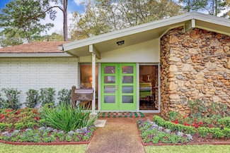 1101 Guinea Dr, Houston, TX 77055