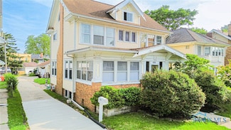 1855 Glendale Ave, Toledo, OH 43614