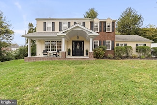 10 Fox Chase Cir, Newtown Square, PA 19073