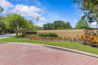 1520 Jade Ln, Tarpon Springs, FL 34689