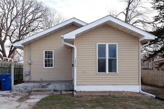 1509 E 21st St, Des Moines, IA 50317