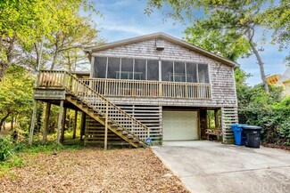 104 Rockfish Ln, Kitty Hawk, NC 27949