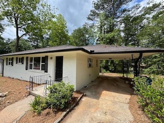 2753 Delowe Dr, Atlanta, GA 30344