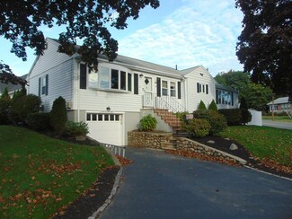 7 Country Club Rd, Stoneham, MA 02180