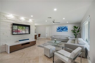 2490 SW 12th St, Deerfield Beach, FL 33442
