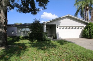 12911 Sarah Ln, Largo, FL 33773