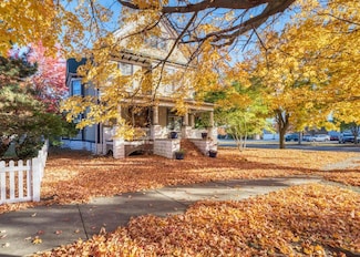 214 W North St, Morris, IL 60450