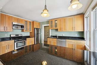1455 River St Unit 2R, Boston, MA 02136