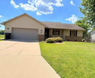 4549 Parkwood Dr, Milton, WI 53563