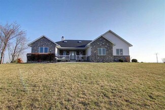 W1106 Proverbs Pass, Albany, WI 53502
