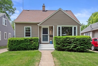 165 N 72nd St, Milwaukee, WI 53213